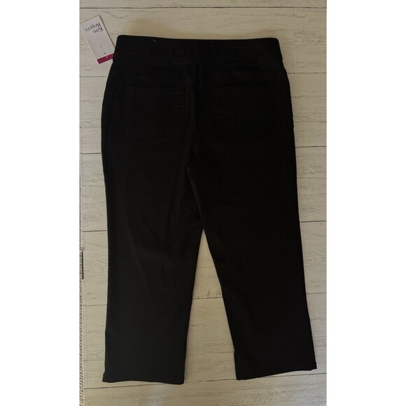 NWT Kim Rogers Black Capris Retail $54.50 Women's Size 6 - Picture 2 of 10